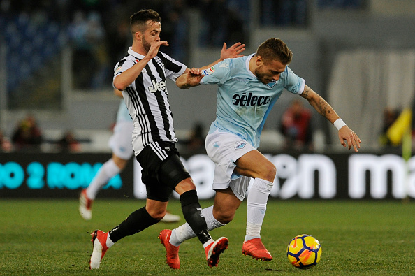 Il duello fisico in Lazio Juve tra Ciro Immobile e Miralem Pjanic