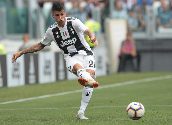 Mercato Juve: Cancelo sul piede di partenza, ma l'affare col City si complica.