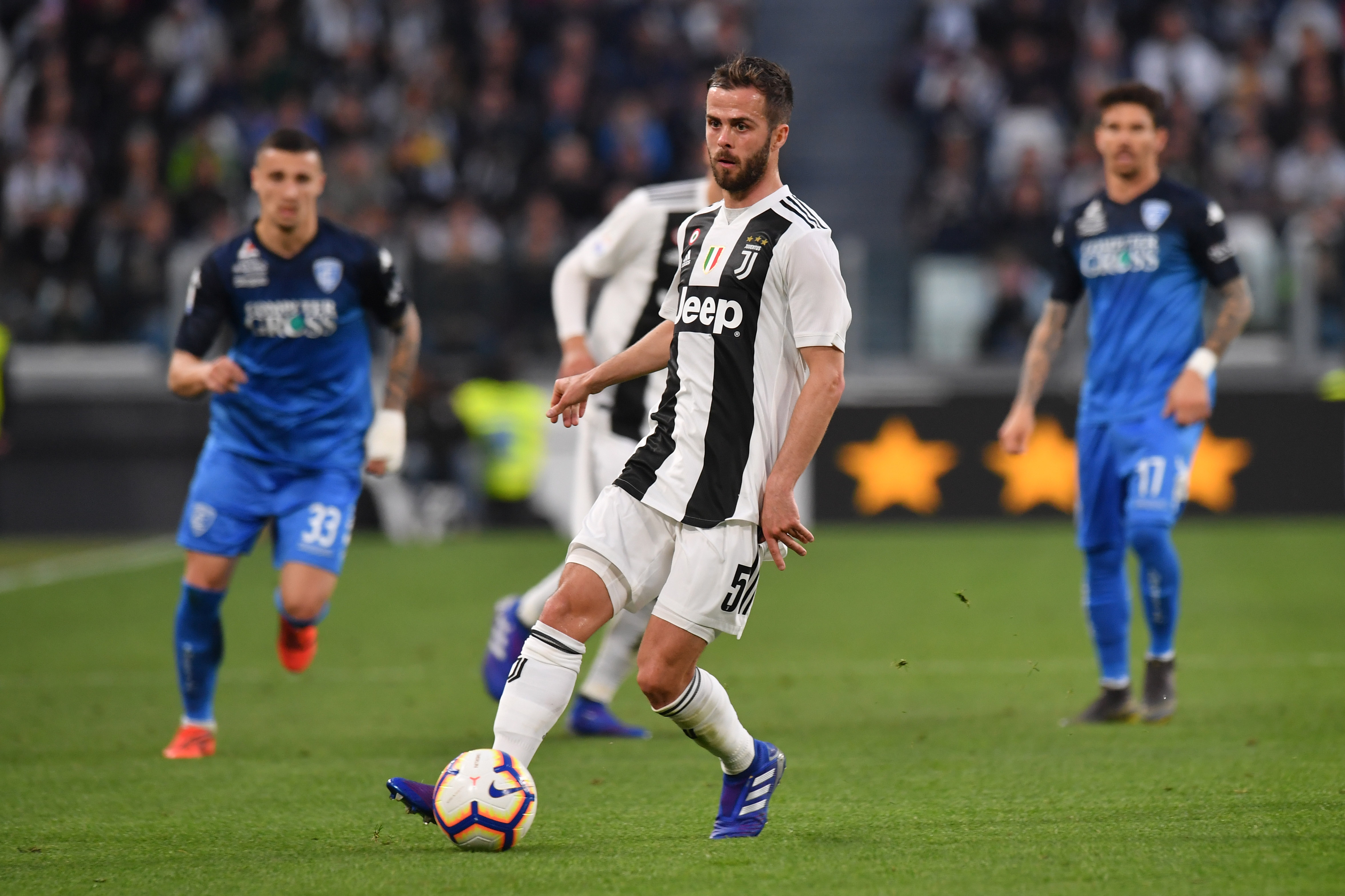 Notizie Juve, Pjanic ora è incedibile.