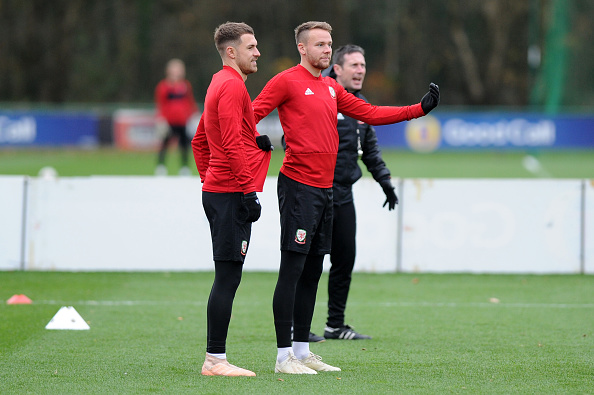 Aaron Ramsey e Chris Gunter