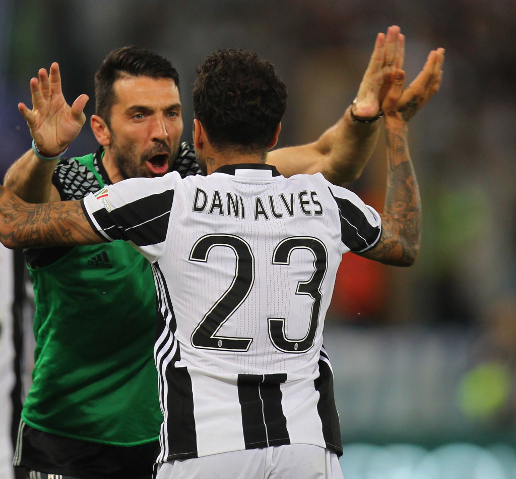 Buffon - Dani Alves