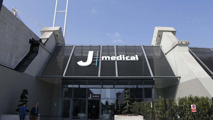 J Medical