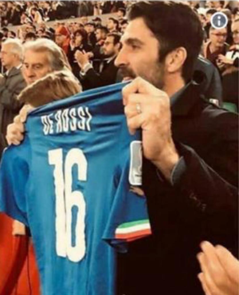 Buffon maglia De Rossi