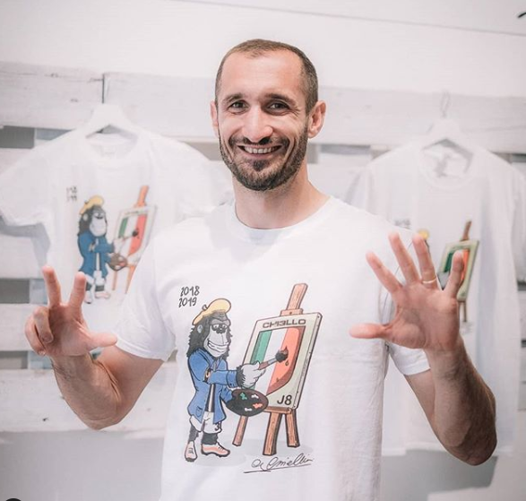 Notizie Juve, la maglia celebrativa di Chiellini.