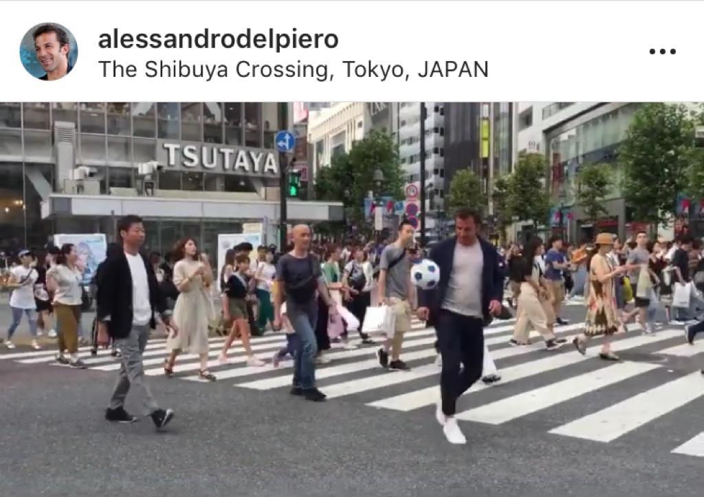 Del Piero palleggia a Tokyo