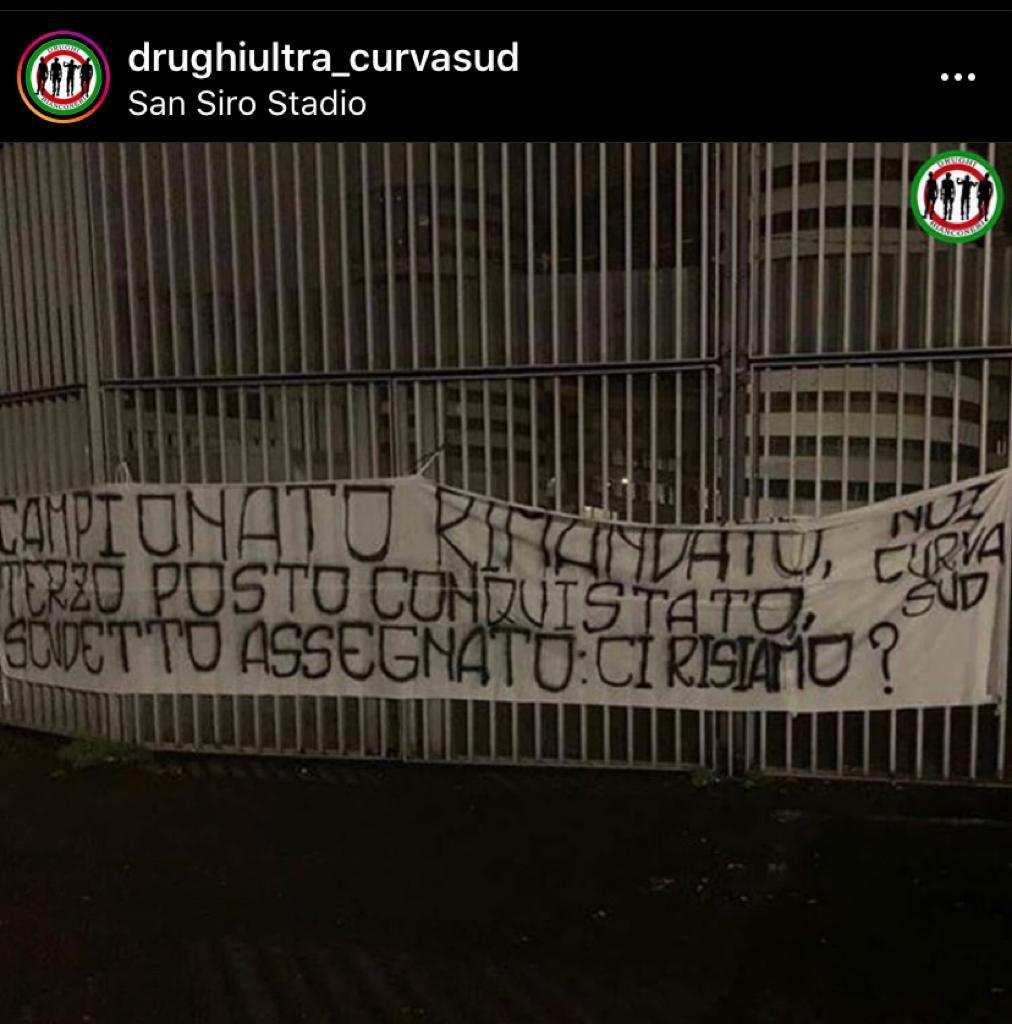 Striscione Drughi