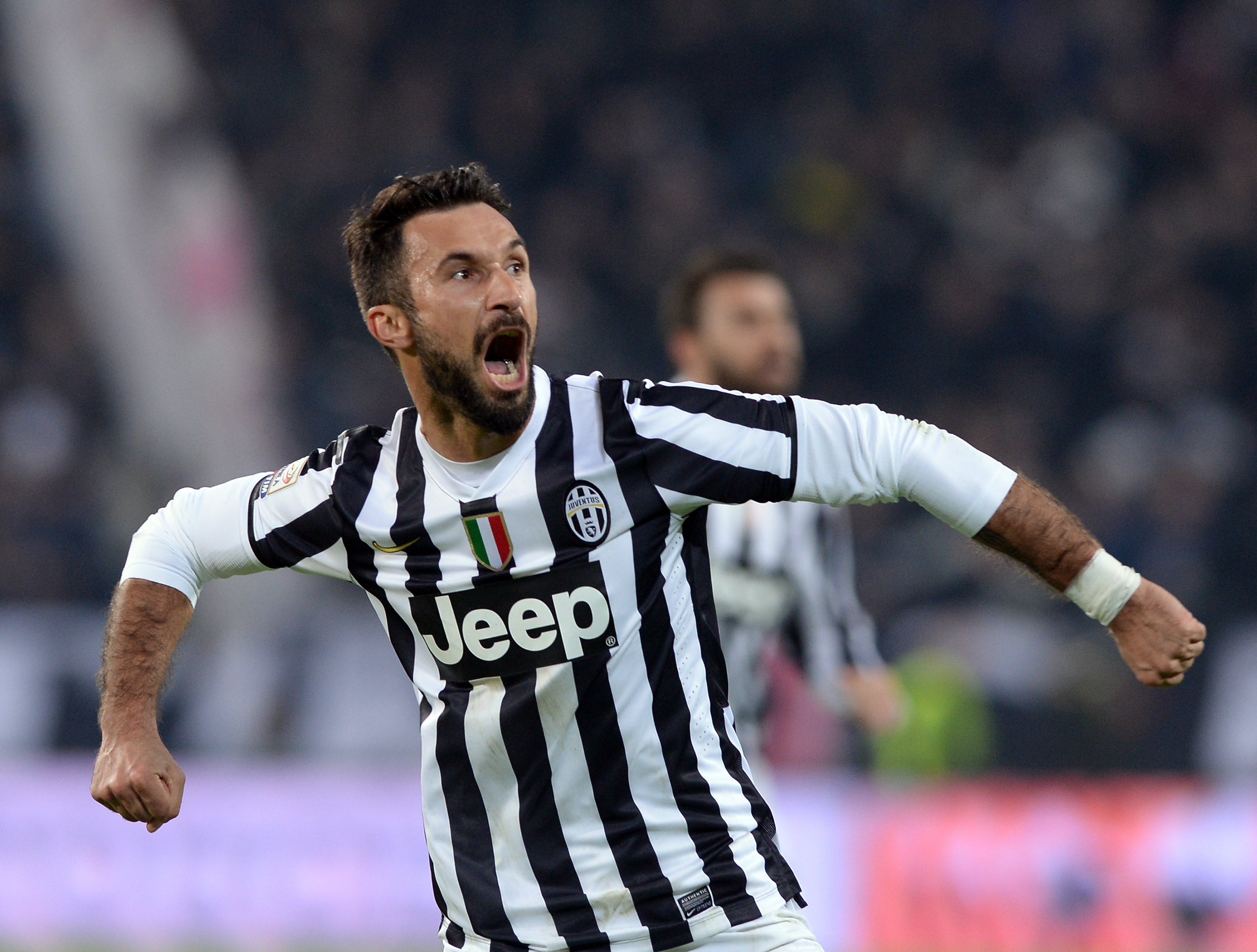 Mirko Vucinic con la maglia della Juve