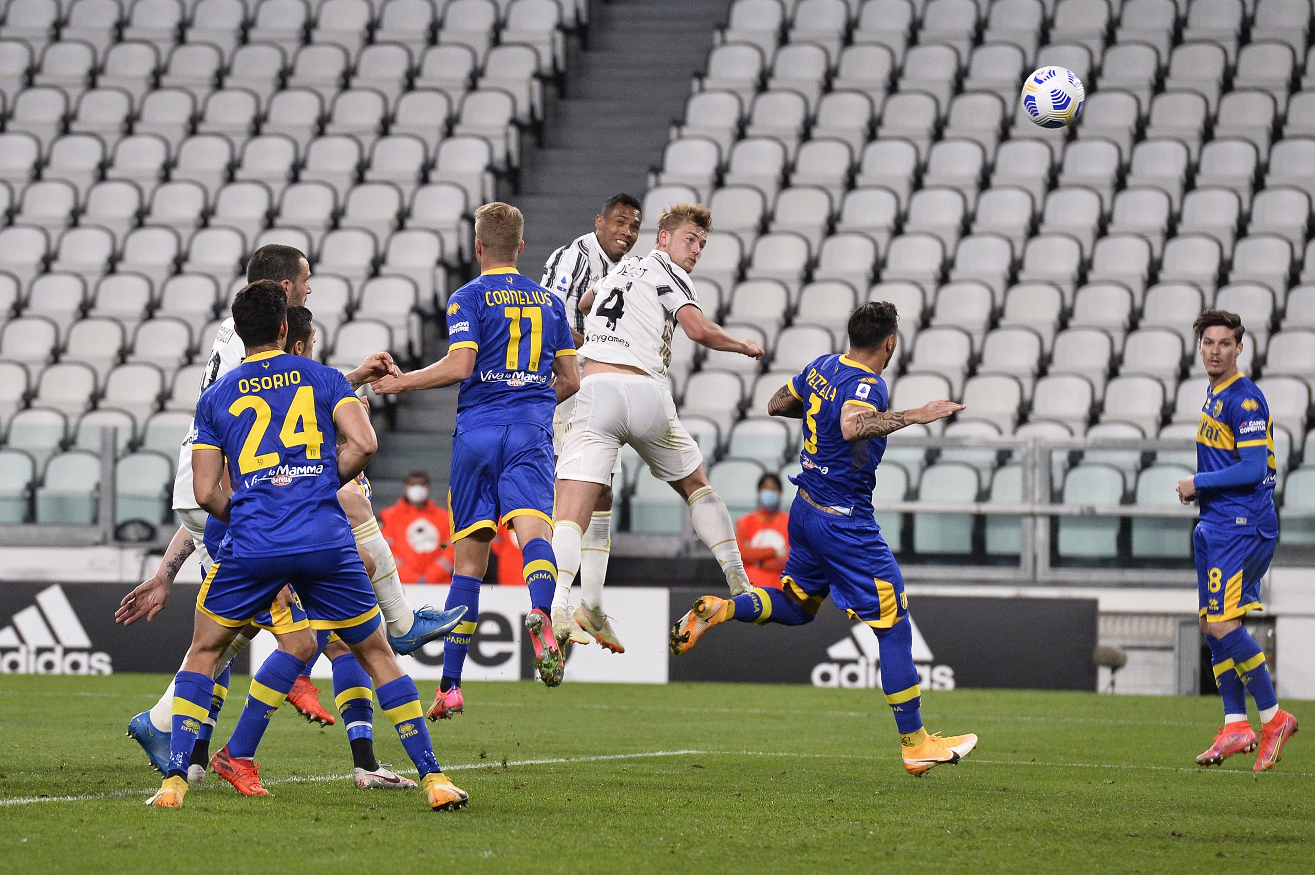 Il gol di de Ligt in Juve-Parma