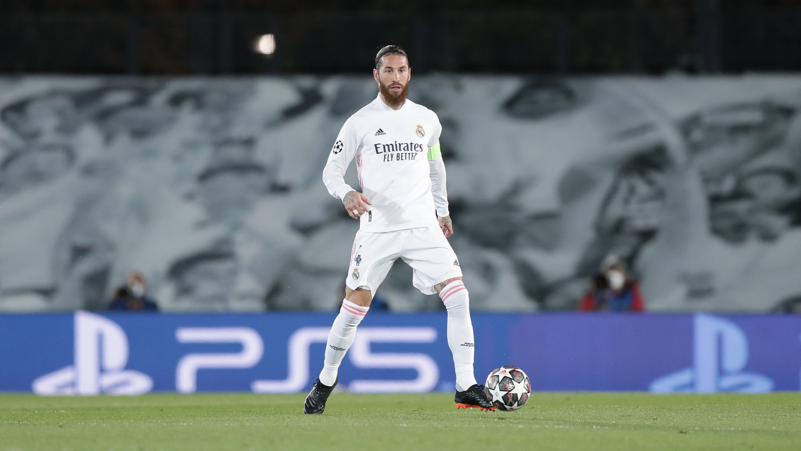 Sergio Ramos con la maglia del Real Madrid