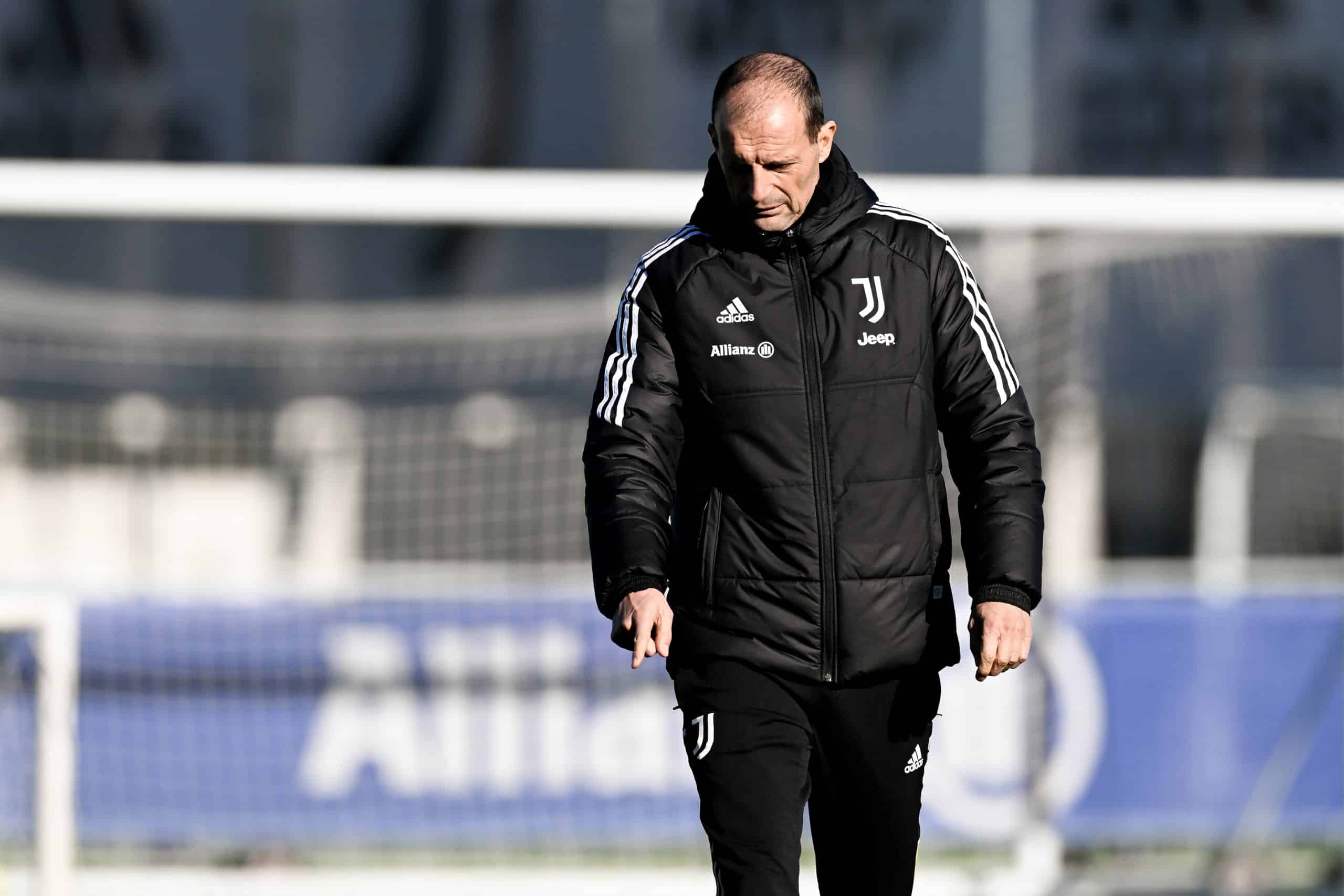 Tifosi bianconeri contro le scelte di formazione di Allegri