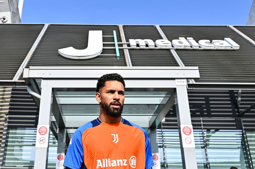 Douglas Luiz, Juventus